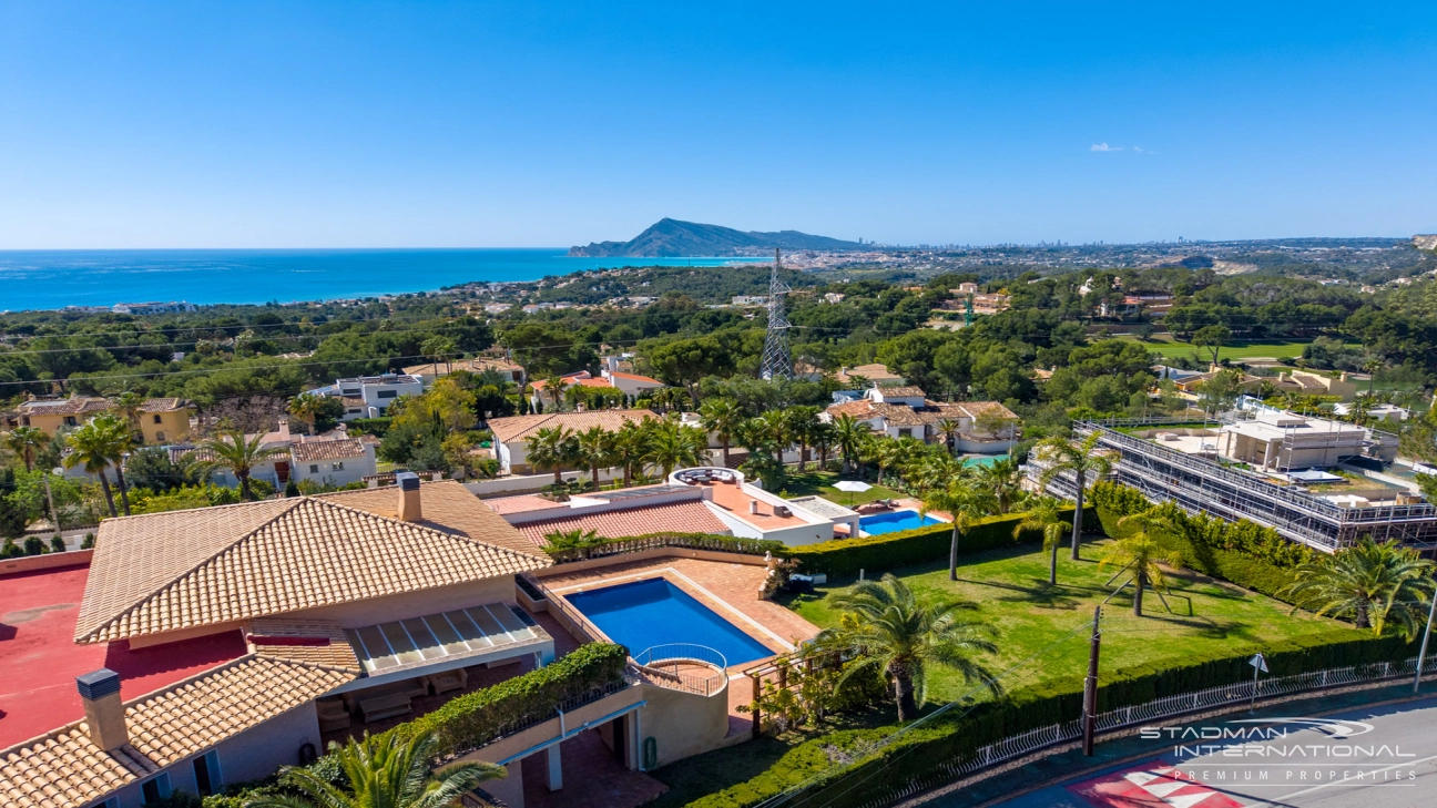Großzügiges Familienhaus mit Meerblick in Toplage