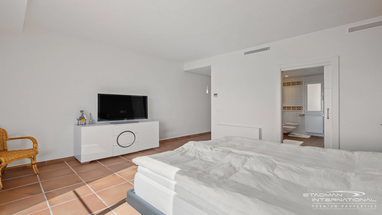 Großzügiges Familienhaus mit Meerblick in Toplage