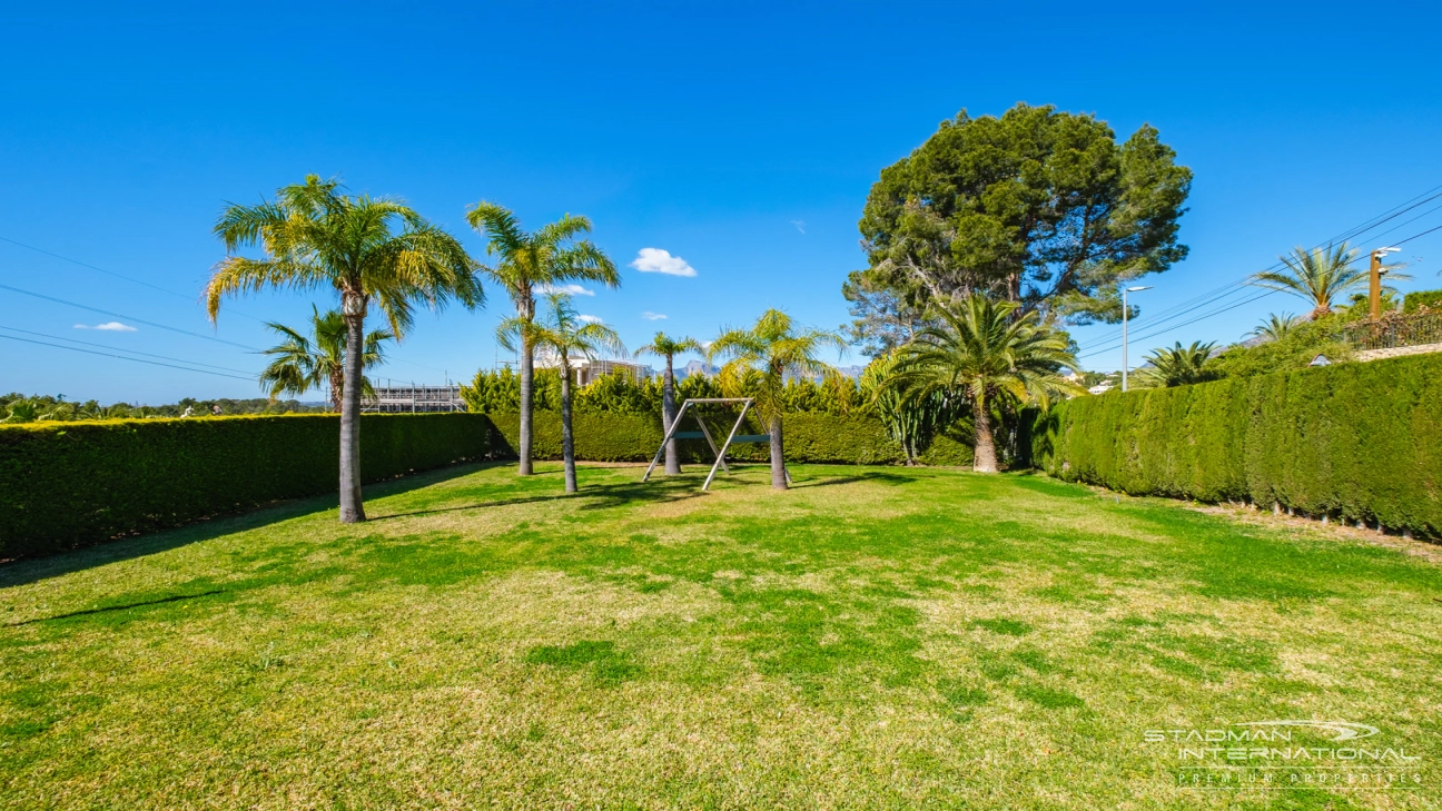 Großzügiges Familienhaus mit Meerblick in Toplage