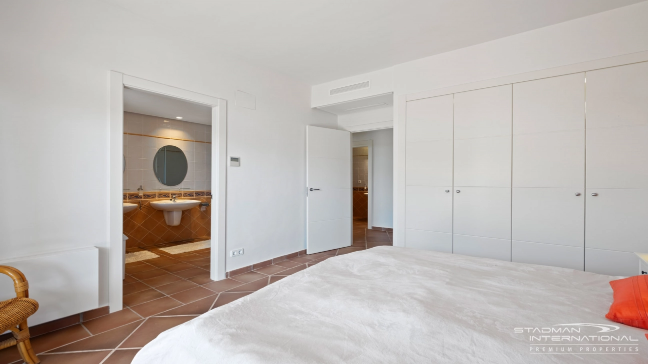 Großzügiges Familienhaus mit Meerblick in Toplage