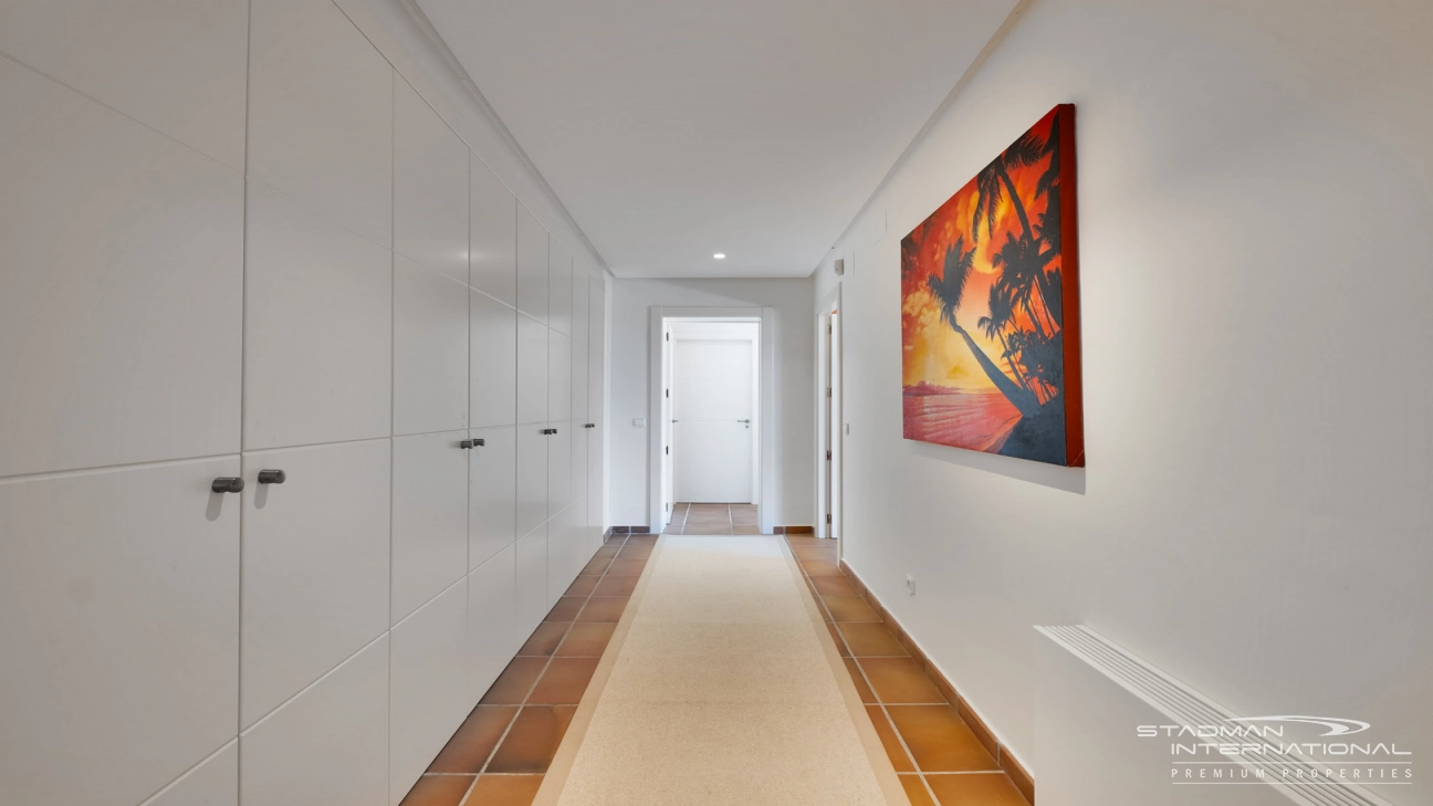 Großzügiges Familienhaus mit Meerblick in Toplage