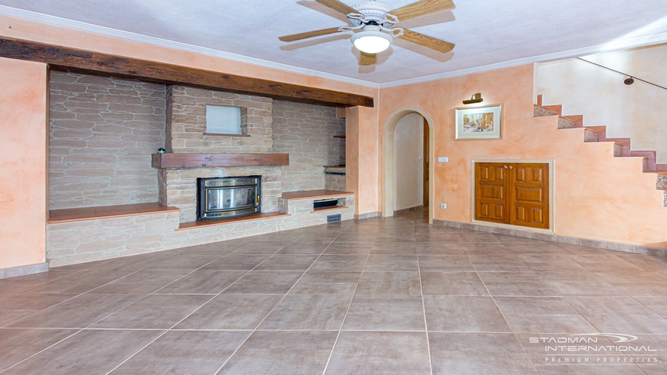 Elegante Mediterrane Villa mit Panoramischem Meerblick