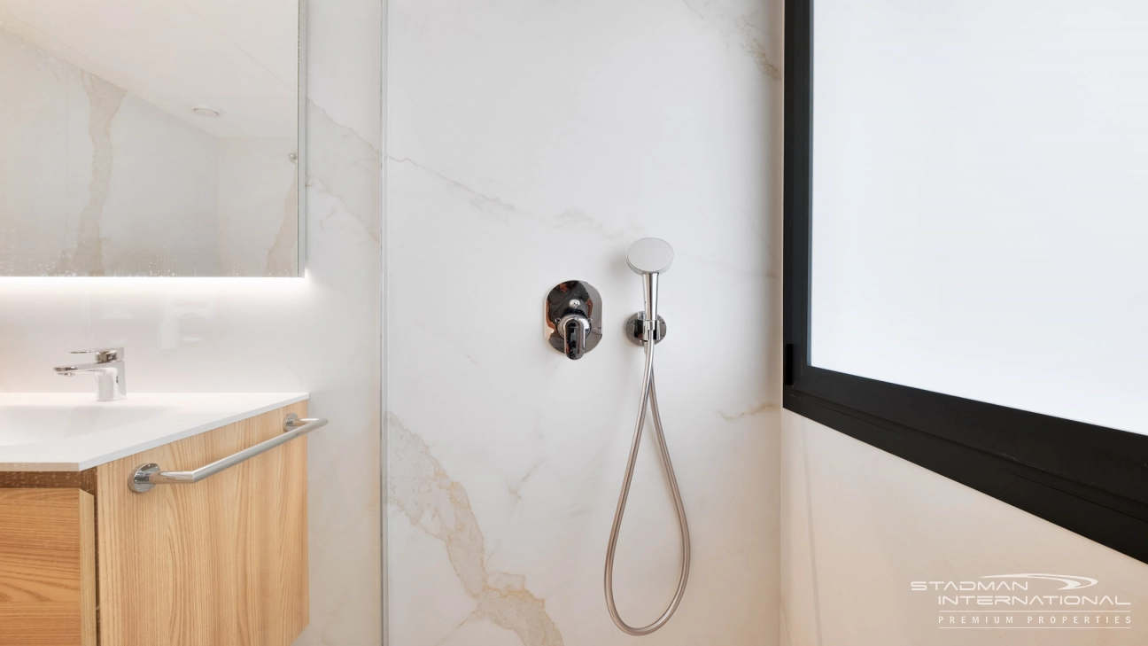 Spectacular Luxury Apartment on the Promenade in Altea