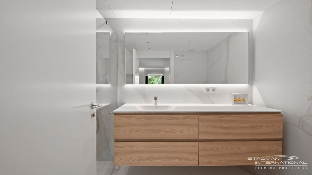 Spectacular Luxury Apartment on the Promenade in Altea