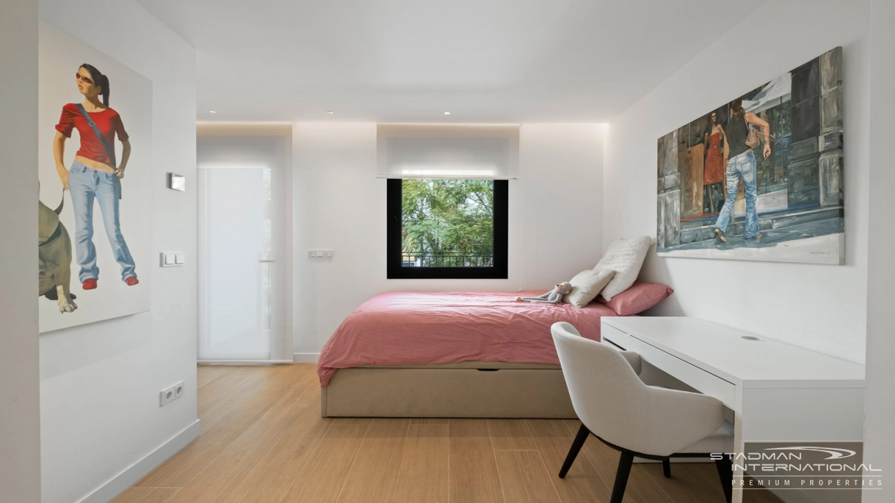 Spectacular Luxury Apartment on the Promenade in Altea