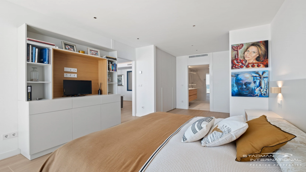 Spectacular Luxury Apartment on the Promenade in Altea