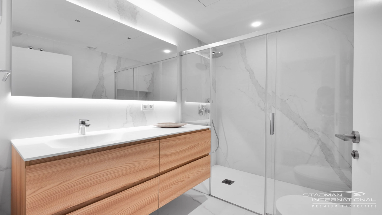 Spectacular Luxury Apartment on the Promenade in Altea