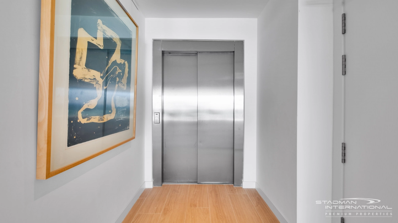 Spectacular Luxury Apartment on the Promenade in Altea