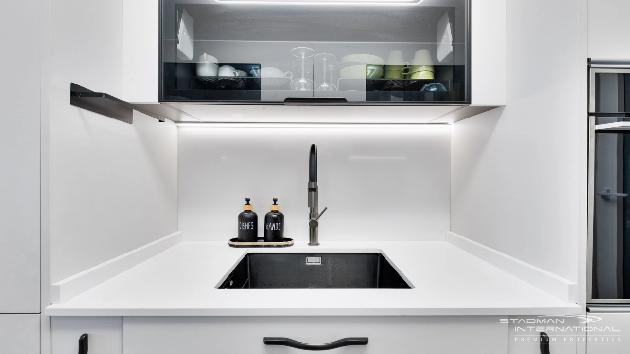 Doppelhaushälfte mit Panoramablick auf das Meer in Altea Hills