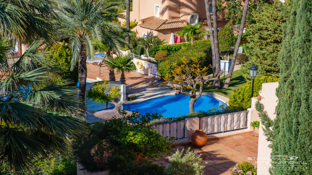 Doppelhaushälfte mit Panoramablick auf das Meer in Altea Hills