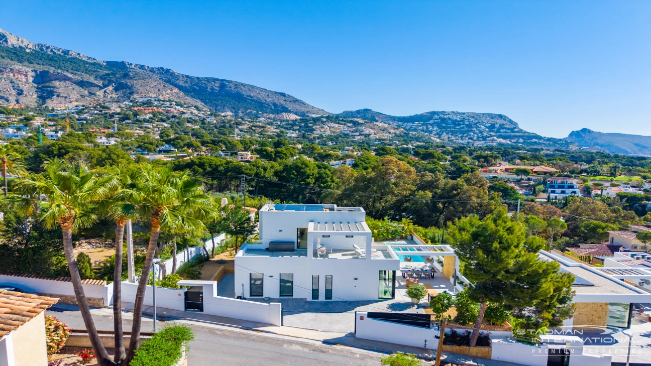 Modern New Built Villa on a Flat Plot with Sea Views 
