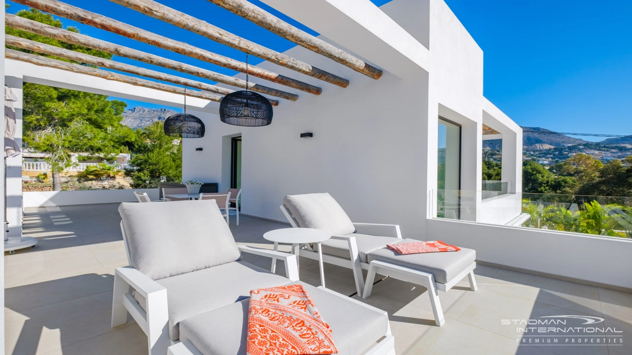 Modern New Built Villa on a Flat Plot with Sea Views 
