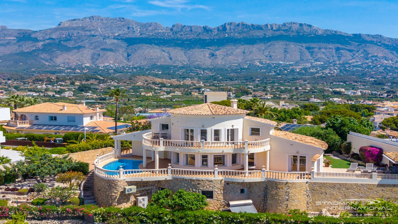 Villa with Great Sea Views in a Prime Location Near Altea Old Town