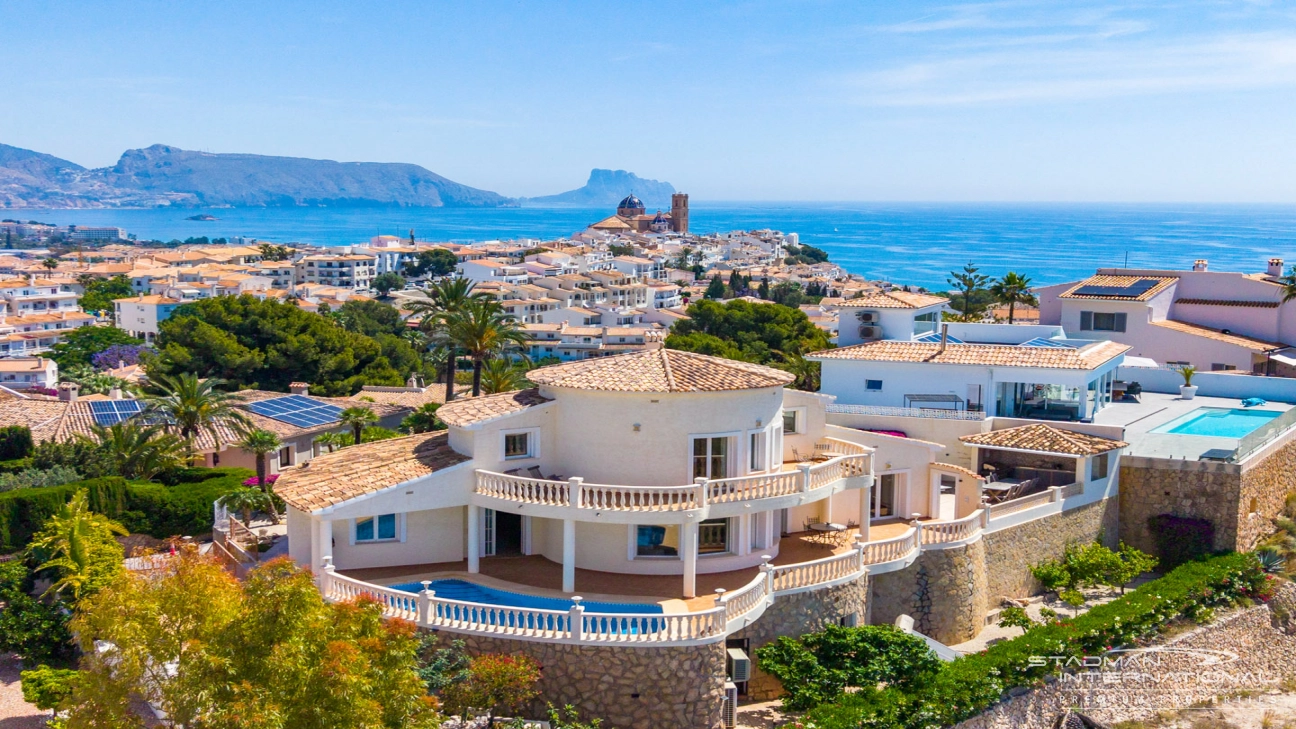 Villa with Great Sea Views in a Prime Location Near Altea Old Town