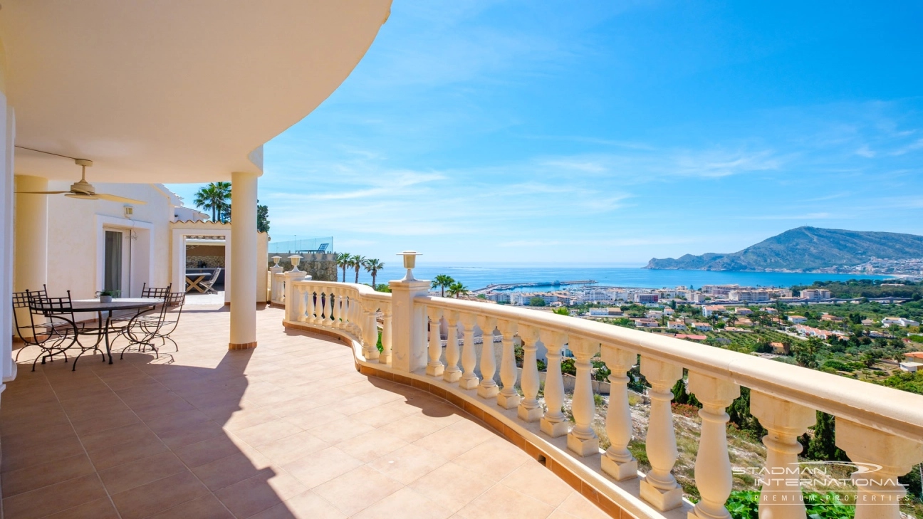 Villa with Great Sea Views in a Prime Location Near Altea Old Town