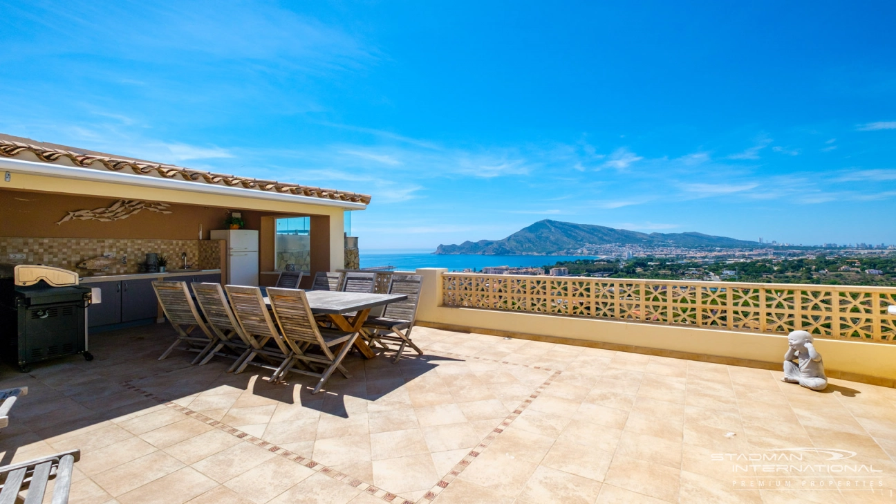 Villa with Great Sea Views in a Prime Location Near Altea Old Town