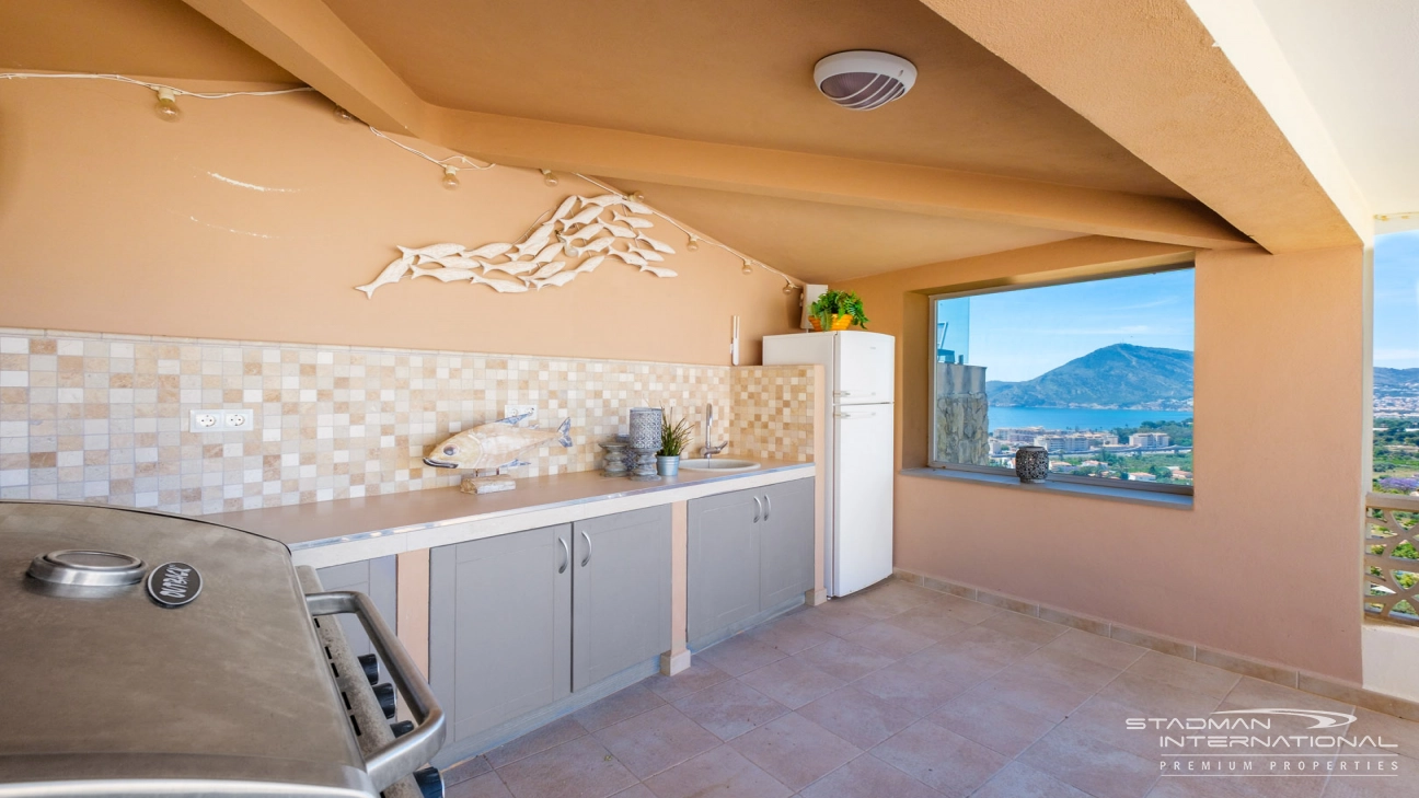Villa with Great Sea Views in a Prime Location Near Altea Old Town