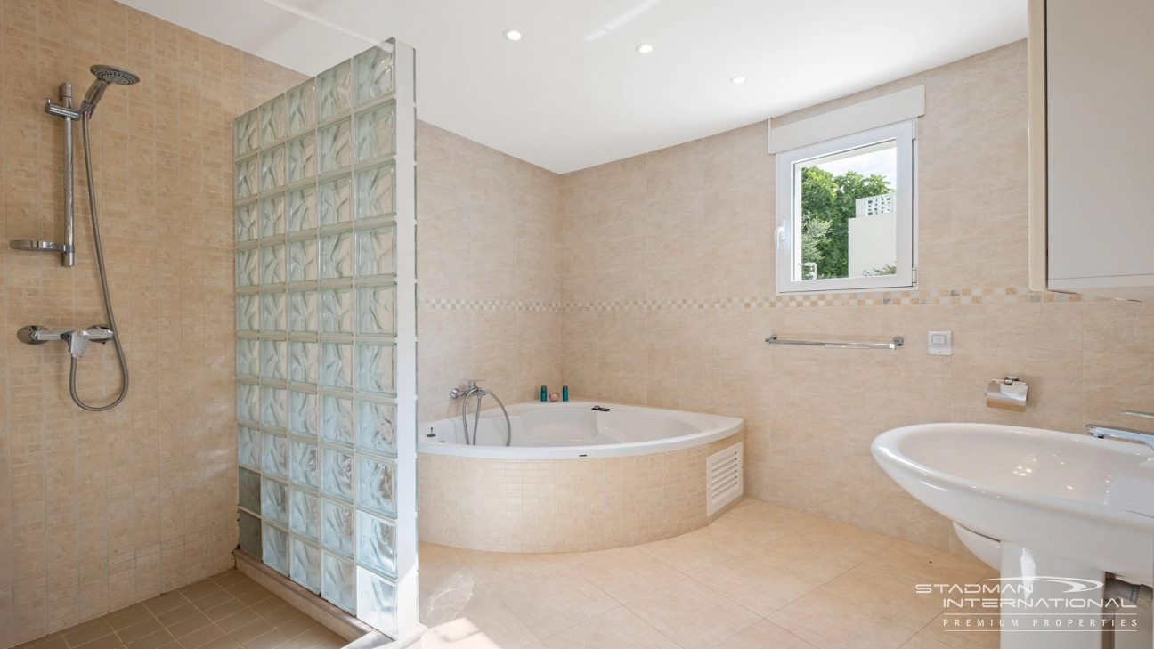 Villa with Great Sea Views in a Prime Location Near Altea Old Town