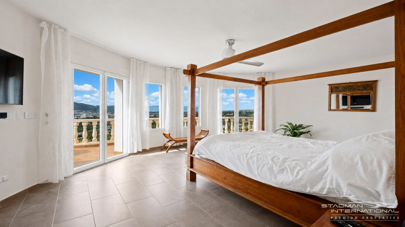 Villa with Great Sea Views in a Prime Location Near Altea Old Town