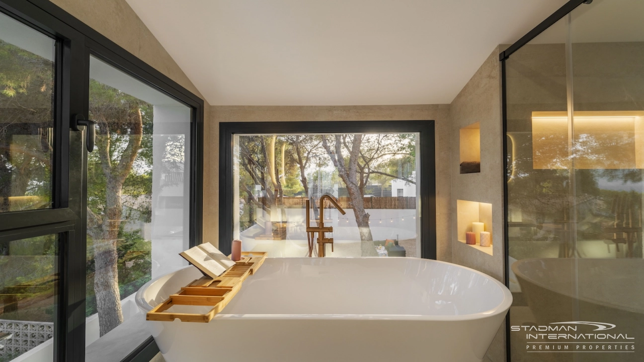 Villa Ibicenca Cerca de la Playa y del Puerto Portosenso