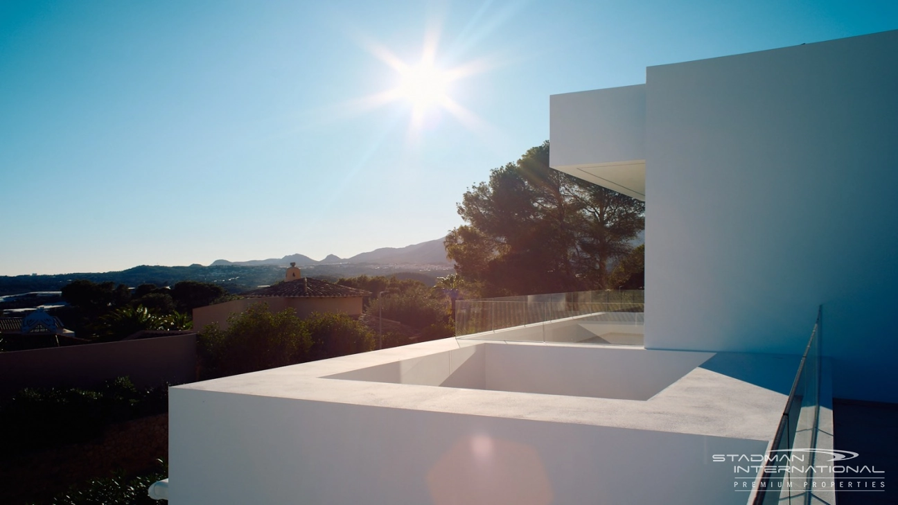 Modern New Build Villa on a Corner Plot with Sea Views