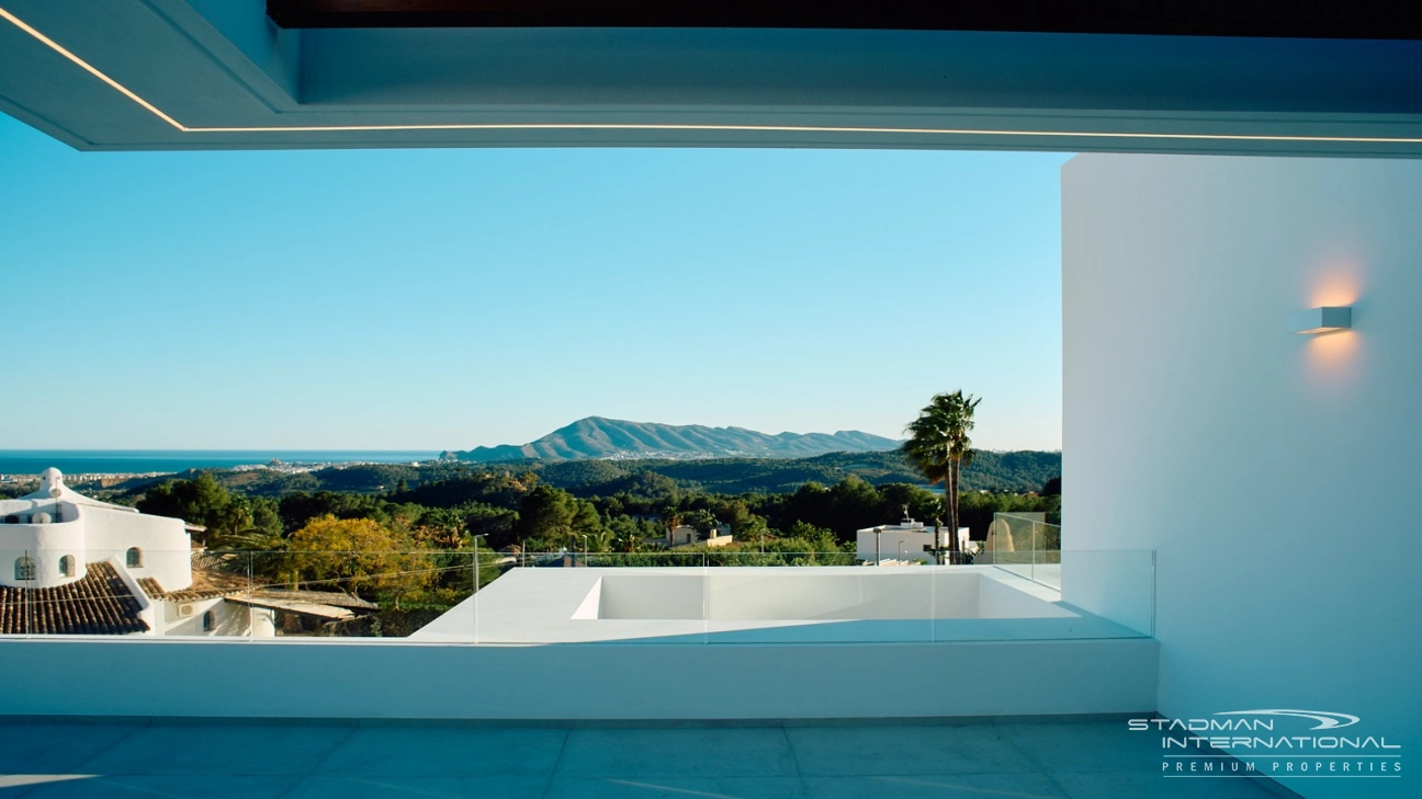 Modern New Build Villa on a Corner Plot with Sea Views