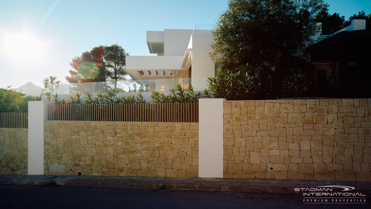 Modern New Build Villa on a Corner Plot with Sea Views