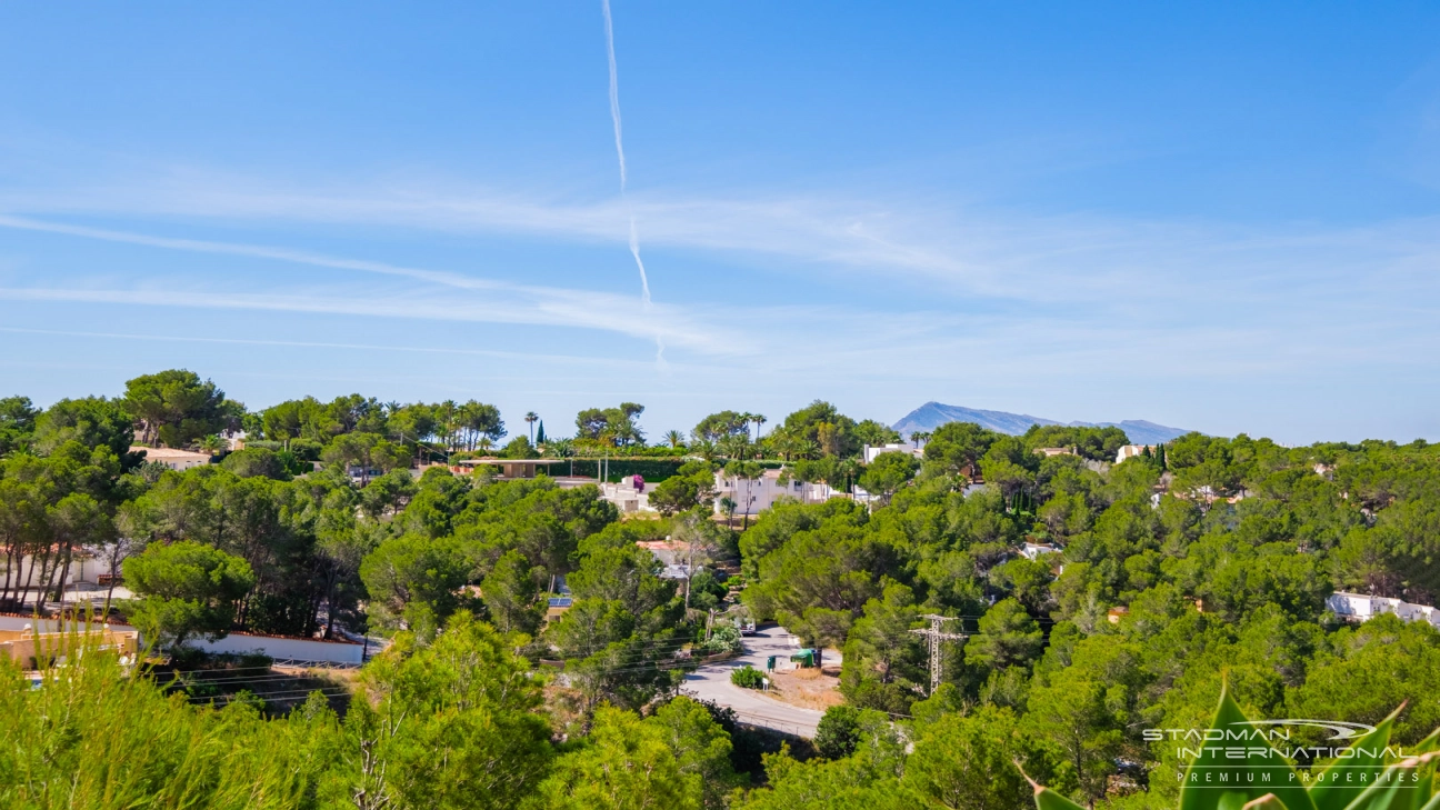 Exclusive Apartment with Spacious Terrace in Altea la Vella