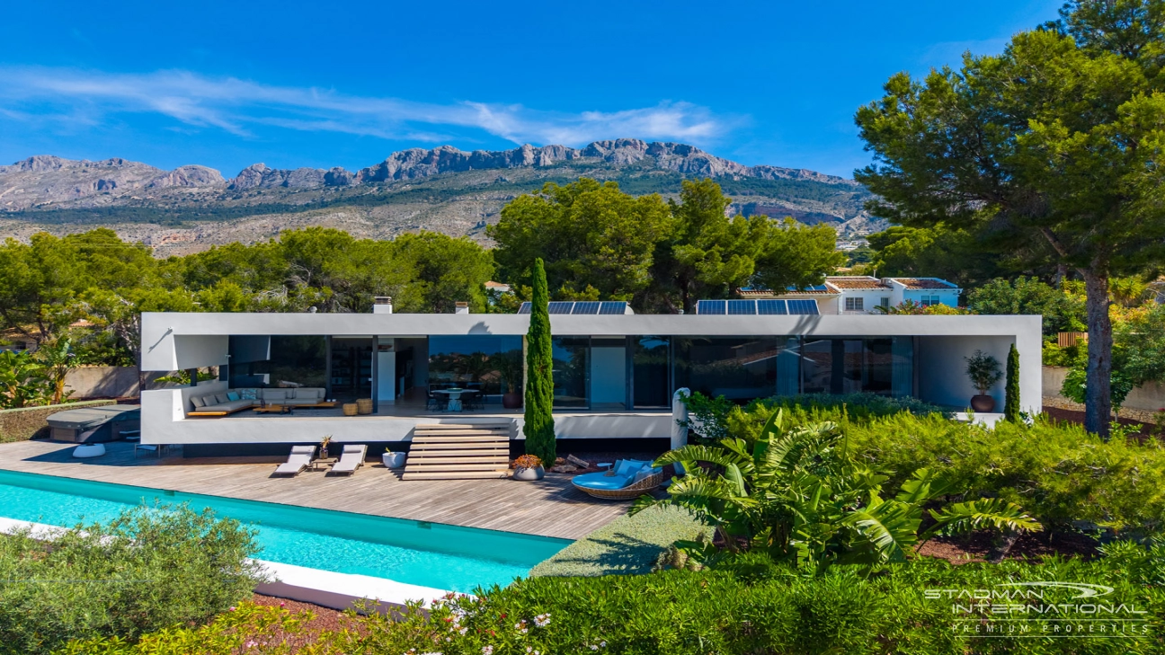 Modern Villa with Beautiful Sea Views Near Altea Golf Club