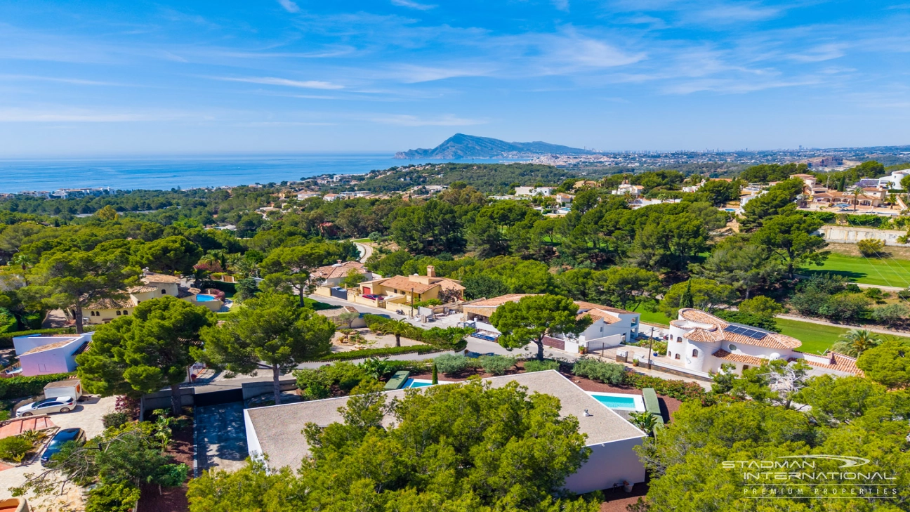 Modern Villa with Beautiful Sea Views Near Altea Golf Club
