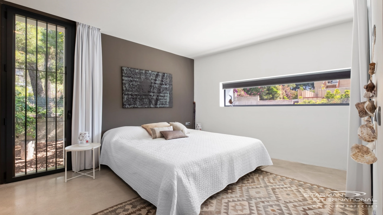 Modern Villa with Beautiful Sea Views Near Altea Golf Club