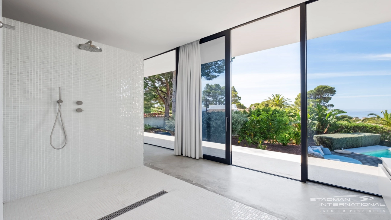 Modern Villa with Beautiful Sea Views Near Altea Golf Club