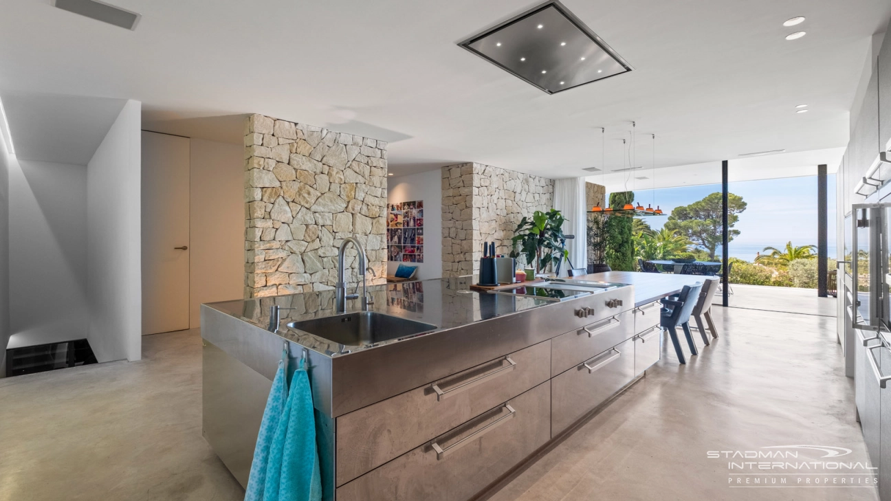 Modern Villa with Beautiful Sea Views Near Altea Golf Club