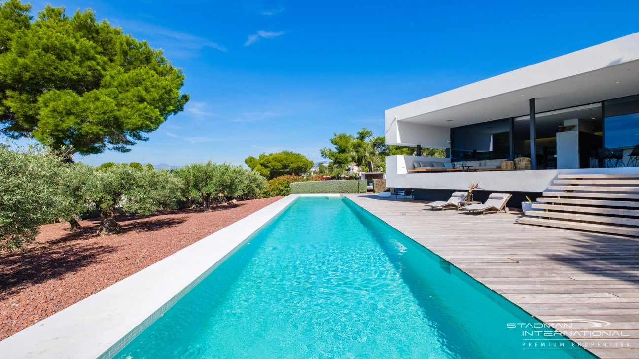 Modern Villa with Beautiful Sea Views Near Altea Golf Club