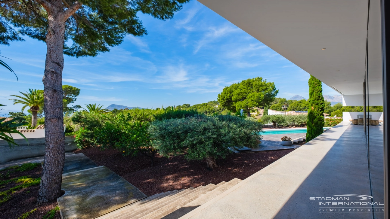 Modern Villa with Beautiful Sea Views Near Altea Golf Club
