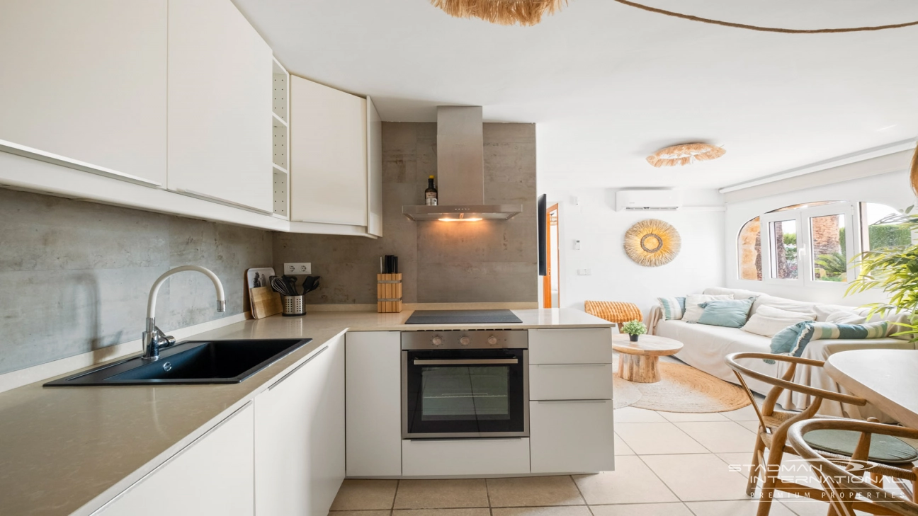 Villa with Spacious Plot and Sea Views Within Walking Distance of Old Town Altea