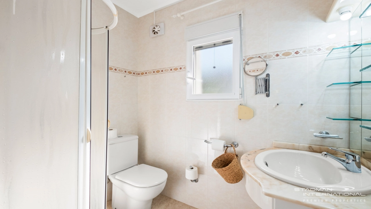 Villa with Spacious Plot and Sea Views Within Walking Distance of Old Town Altea