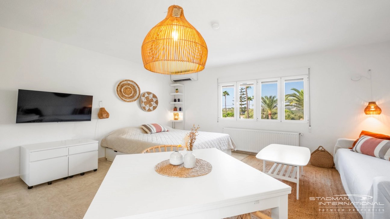 Villa with Spacious Plot and Sea Views Within Walking Distance of Old Town Altea