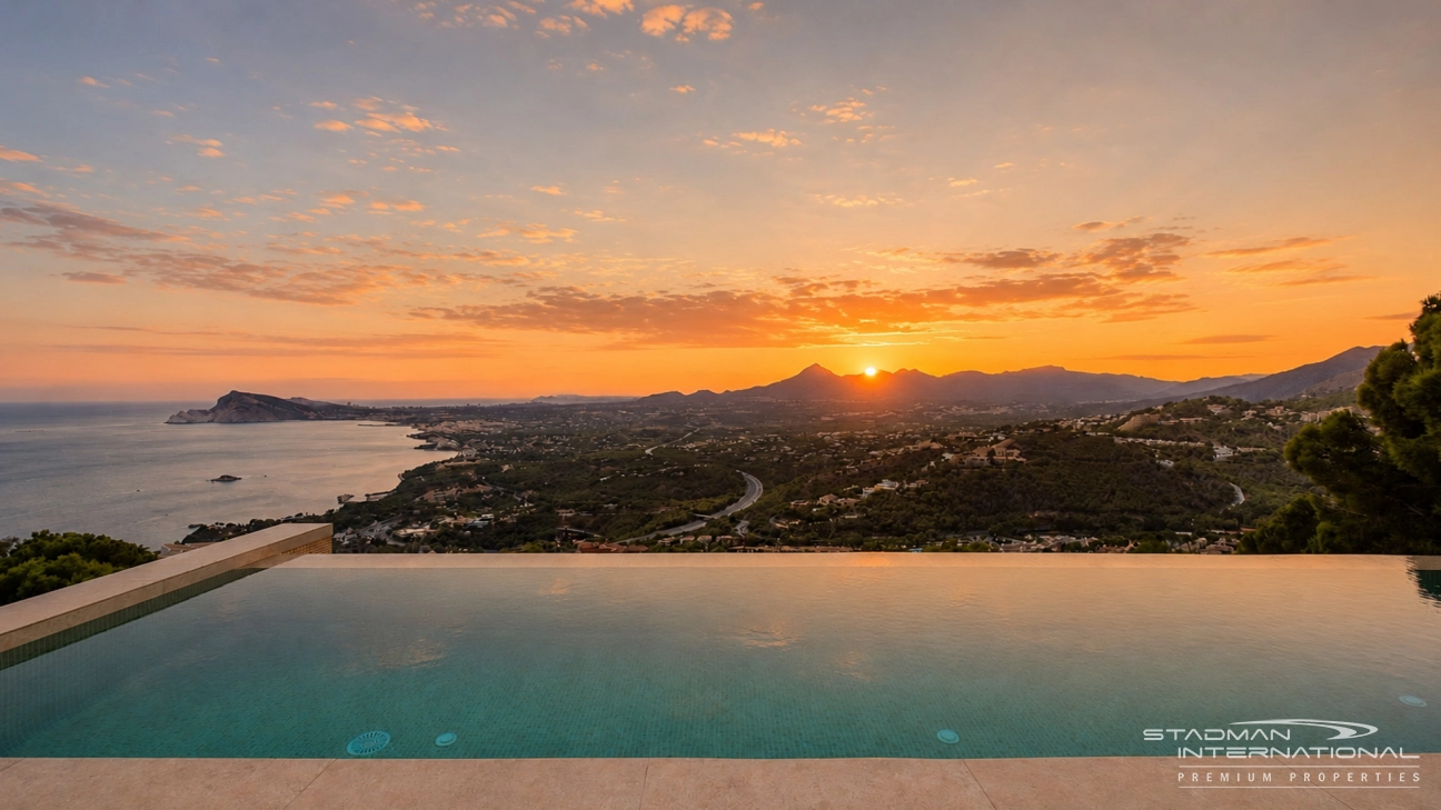 Moderne Designvilla mit Fantastischem Meerblick in Altea Hills