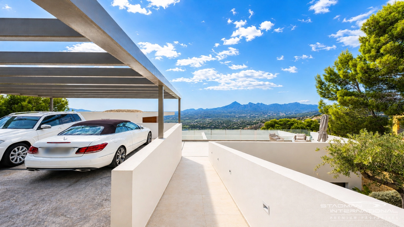 Moderne Designvilla mit Fantastischem Meerblick in Altea Hills