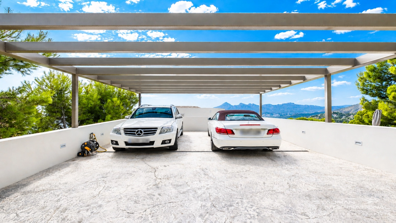 Moderne Designvilla mit Fantastischem Meerblick in Altea Hills