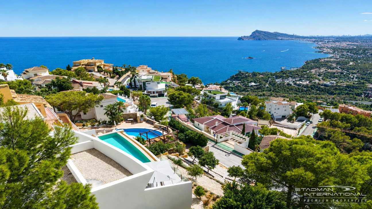 Moderne Designvilla mit Fantastischem Meerblick in Altea Hills