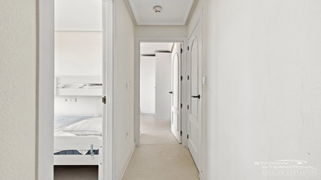 Mooi Appartement met Groot Terras en Fantastisch Zeezicht