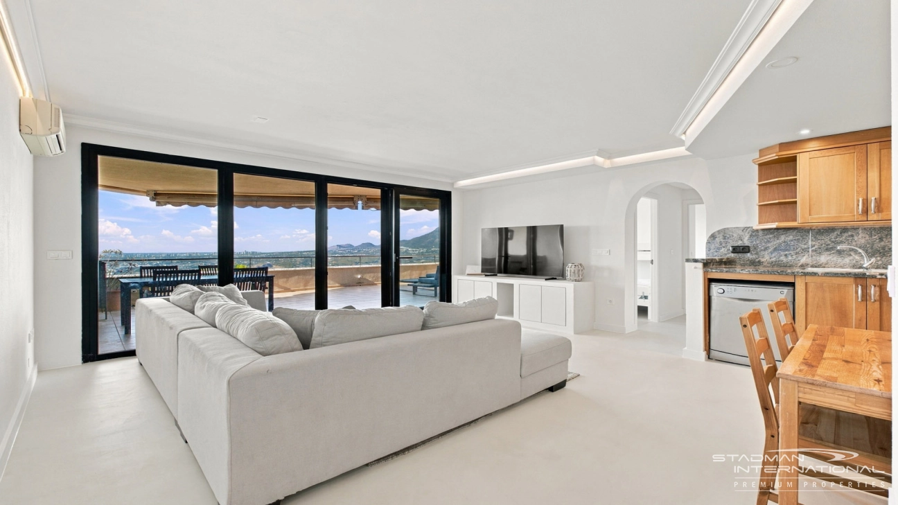 Mooi Appartement met Groot Terras en Fantastisch Zeezicht