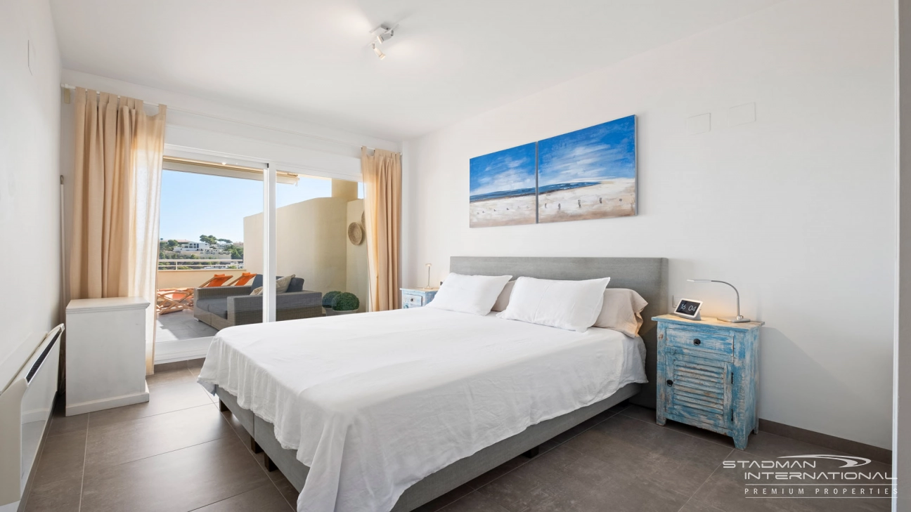 Beautiful Apartment with Spacious Terrace and Sea Views in Altea Hills