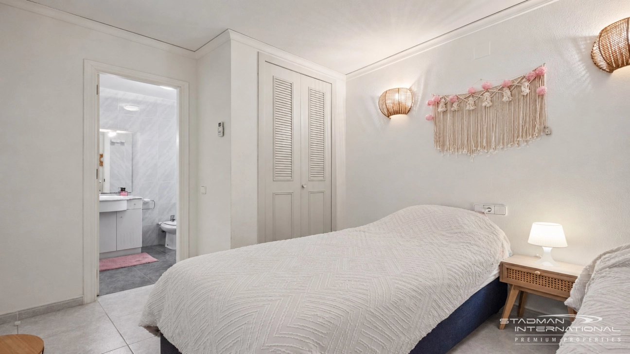 Spacieux Appartement Duplex à Proximité de la Plage et du Port 