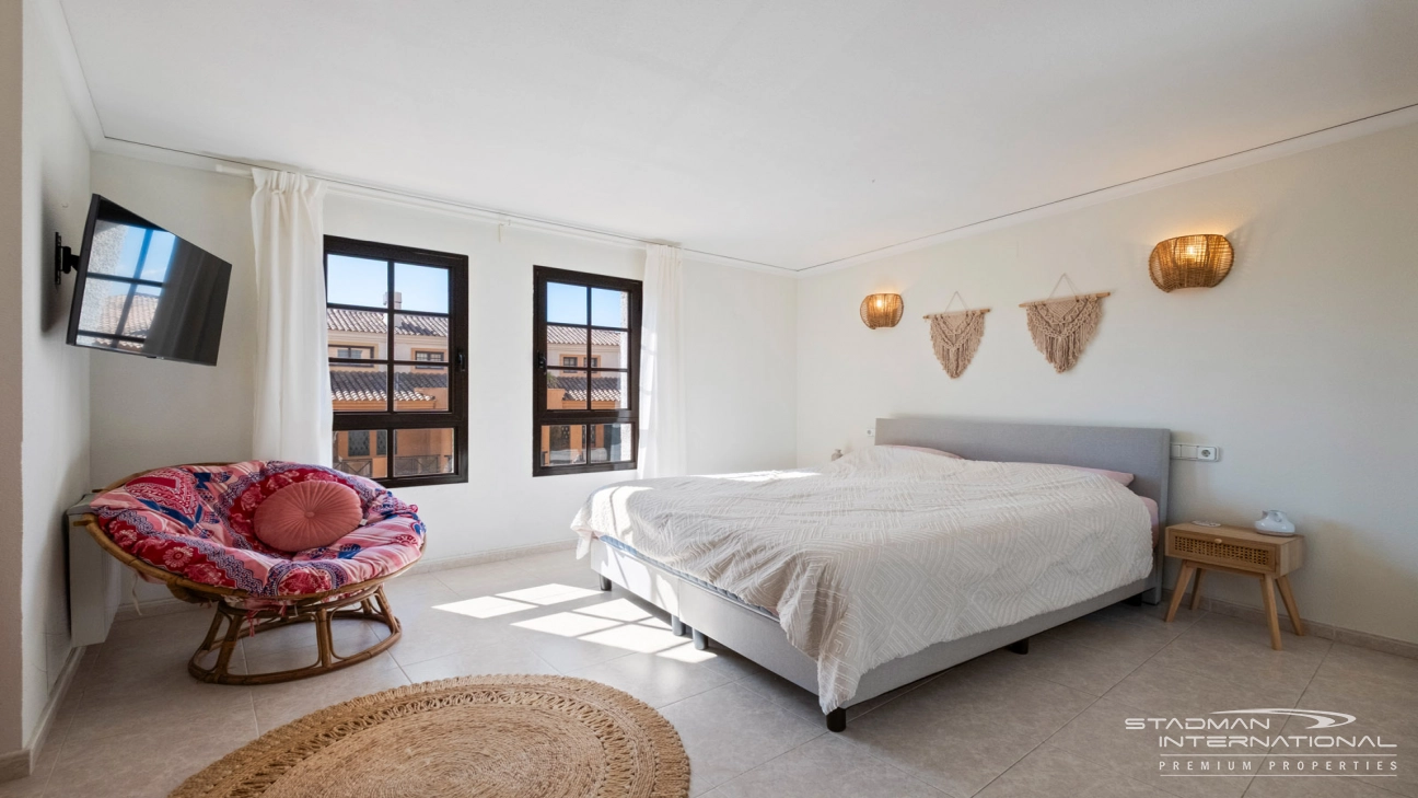 Spacieux Appartement Duplex à Proximité de la Plage et du Port 
