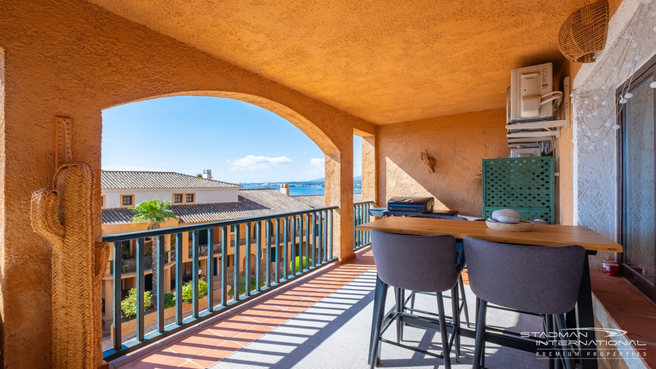 Spacieux Appartement Duplex à Proximité de la Plage et du Port 