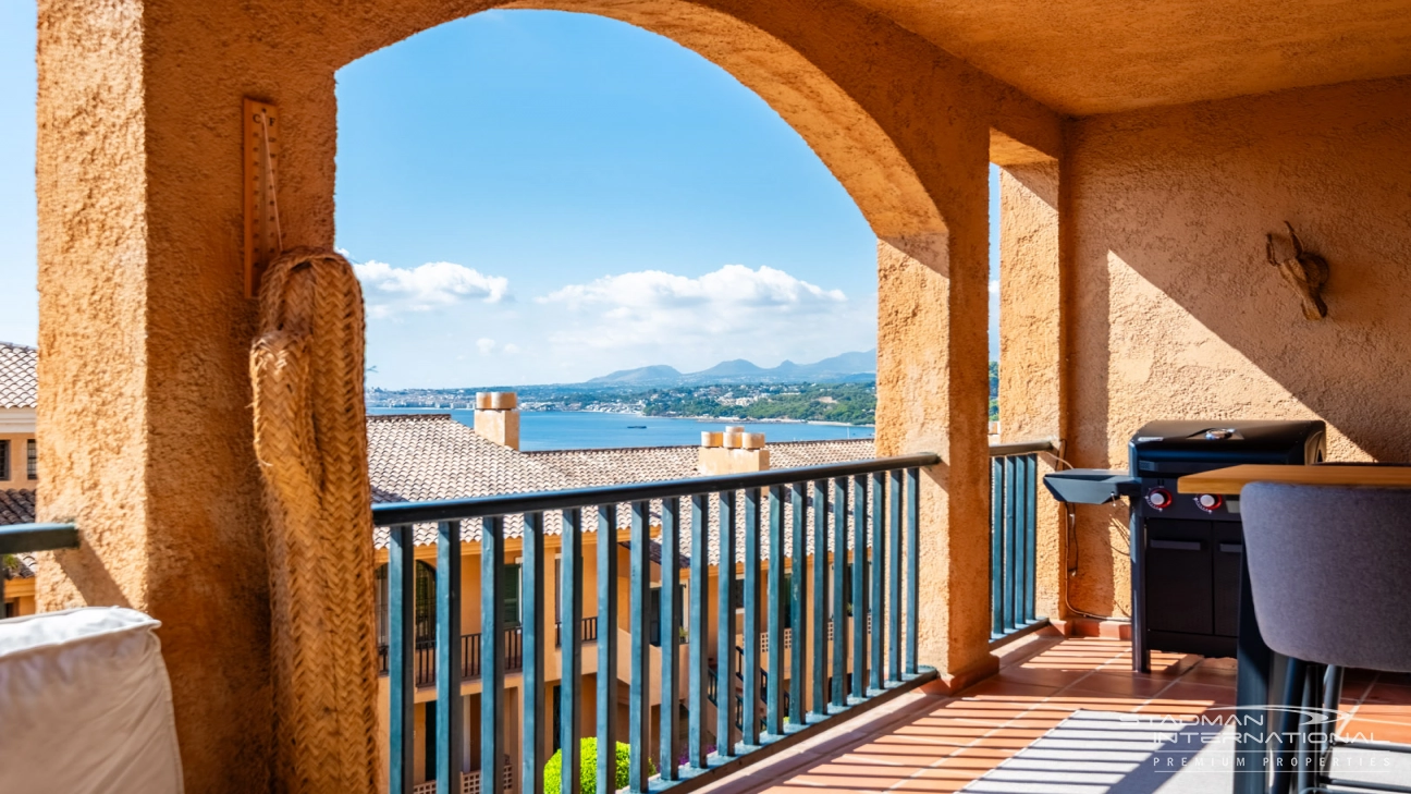 Spacieux Appartement Duplex à Proximité de la Plage et du Port 
