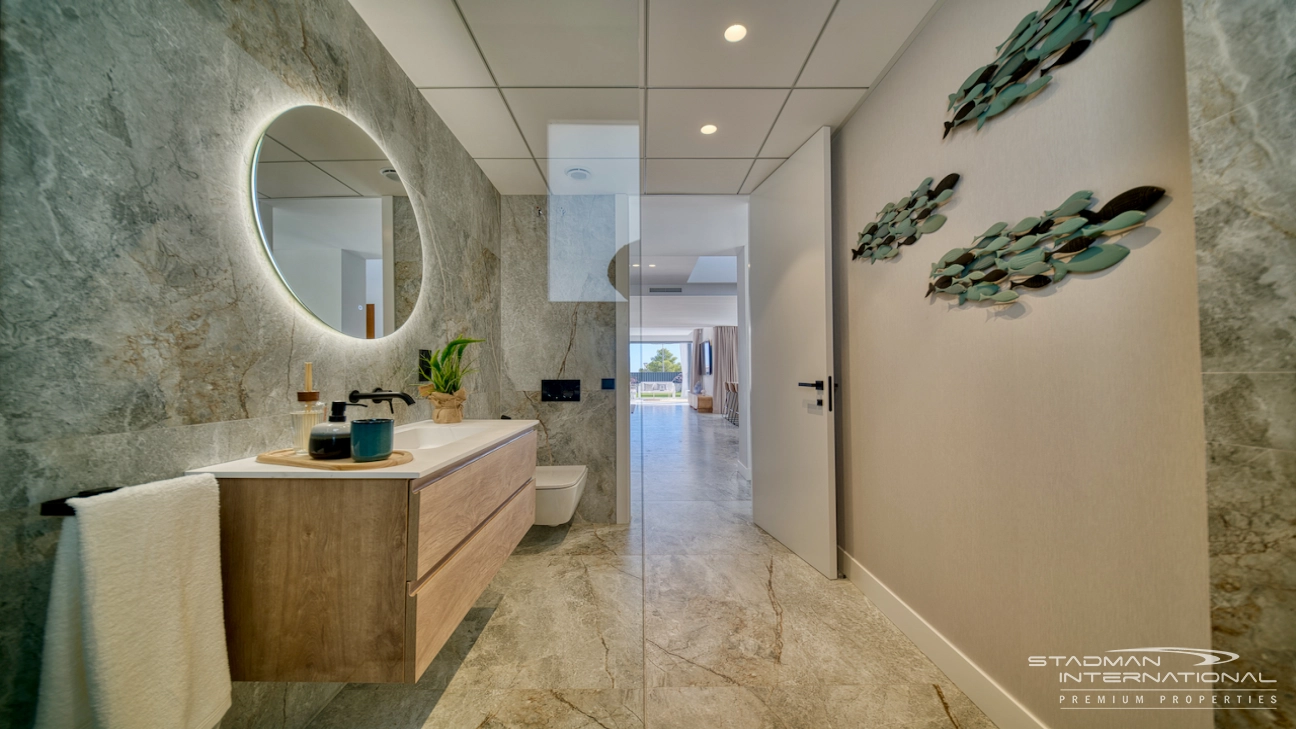 Modern Villa on a Flat Plot in a Central Location Near Altea